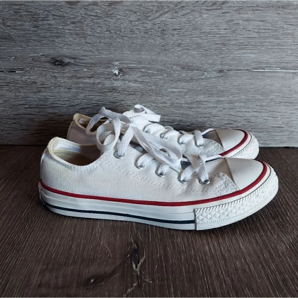 Converse Low Top Sneaker Size 1 White